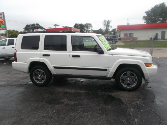 Jeep Commander 2006 photo 2