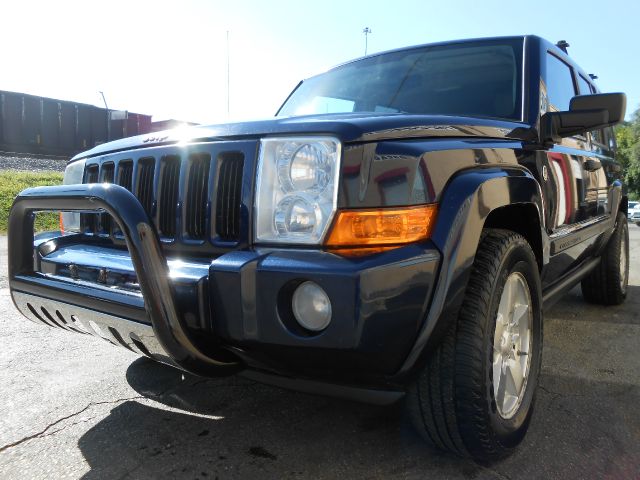 Jeep Commander Ram 3500 Diesel 2-WD SUV