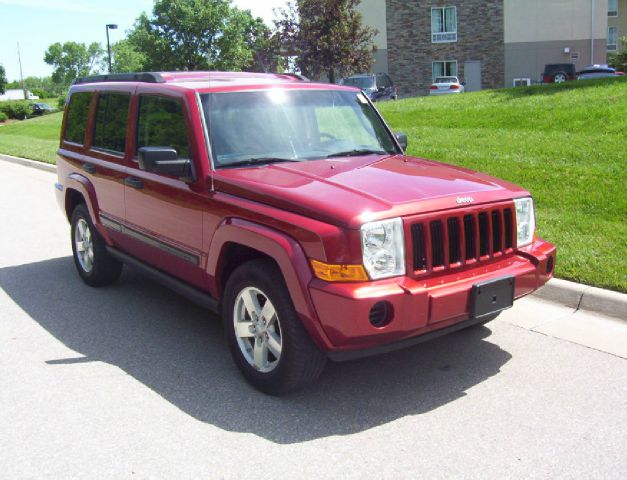 Jeep Commander 2006 photo 21