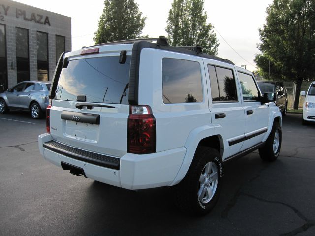 Jeep Commander GSX SUV