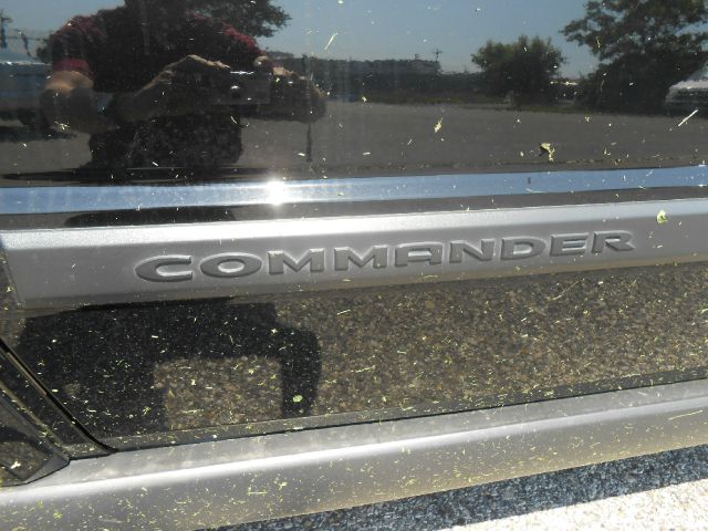 Jeep Commander 2006 photo 21