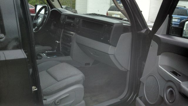 Jeep Commander 2006 photo 3