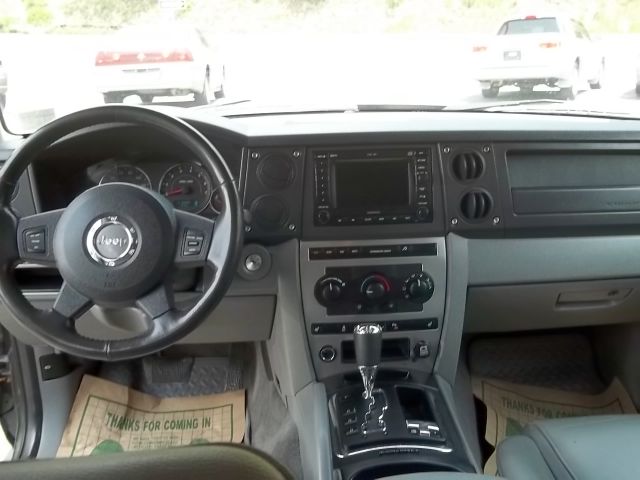 Jeep Commander 2006 photo 1