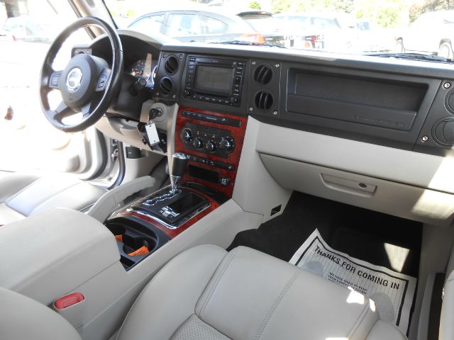 Jeep Commander 2006 photo 18