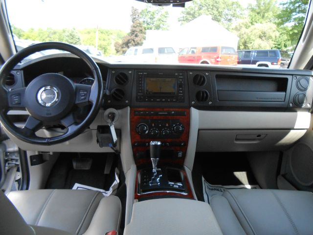 Jeep Commander 2006 photo 21