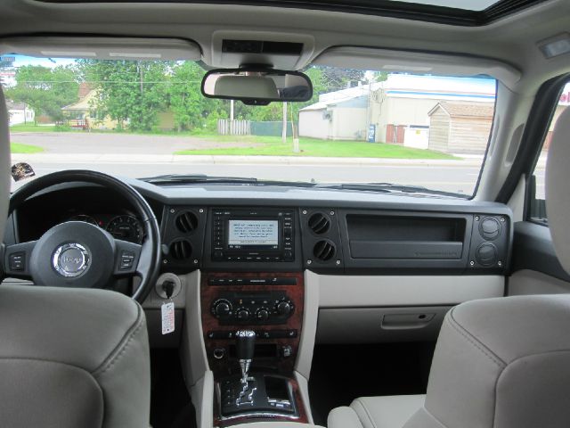 Jeep Commander 2006 photo 11