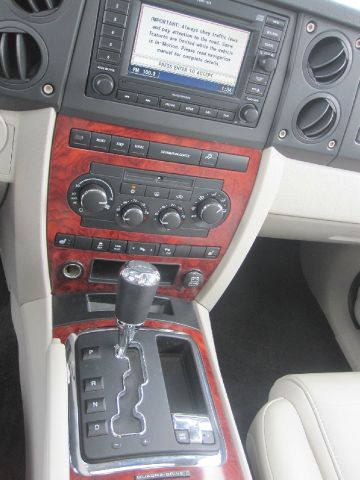 Jeep Commander 2006 photo 8