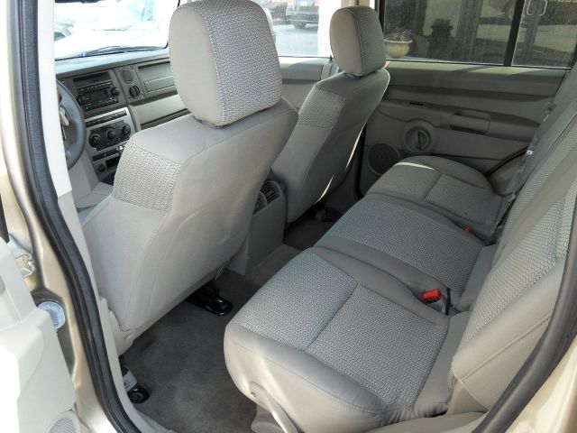 Jeep Commander 2006 photo 2