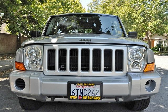 Jeep Commander 2006 photo 2