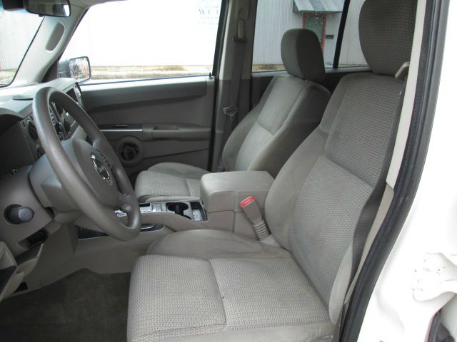 Jeep Commander 2006 photo 24