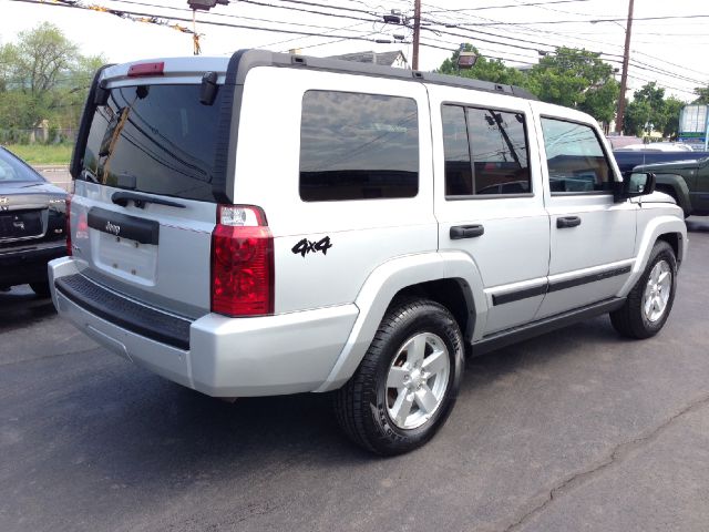 Jeep Commander 2006 photo 3