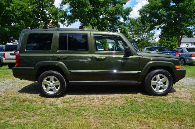 Jeep Commander 2007 photo 2