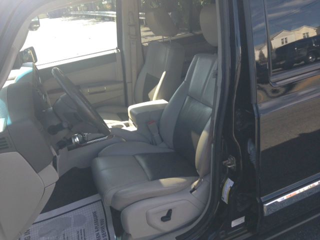 Jeep Commander 2007 photo 2