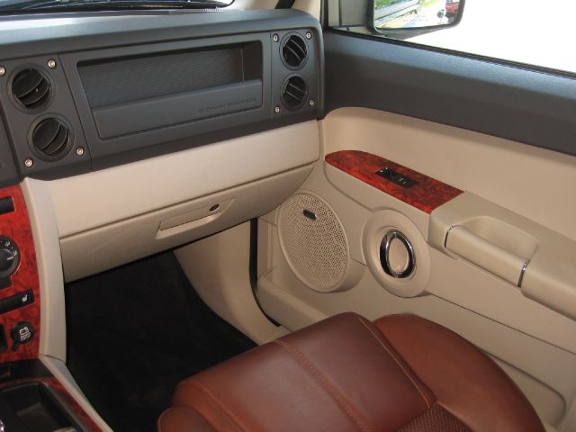 Jeep Commander 2007 photo 11