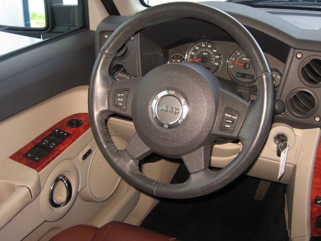 Jeep Commander 2007 photo 12