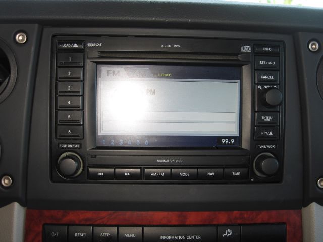 Jeep Commander 2007 photo 22