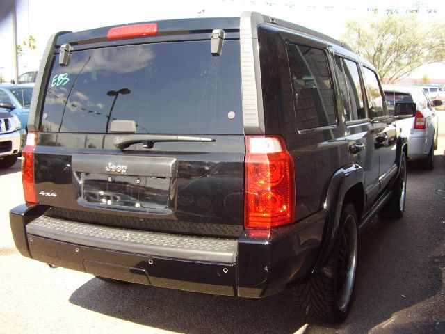 Jeep Commander 2007 photo 2