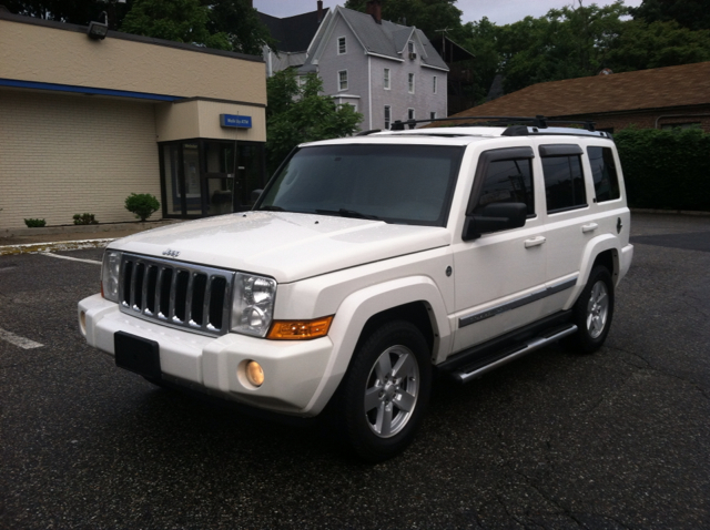 Jeep Commander Super SUV