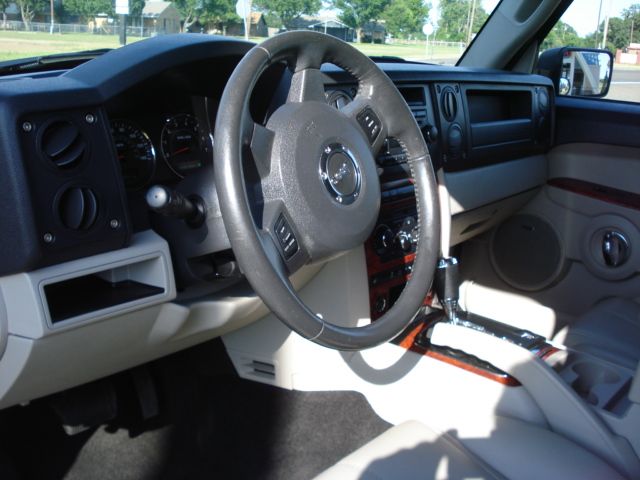 Jeep Commander 2007 photo 14