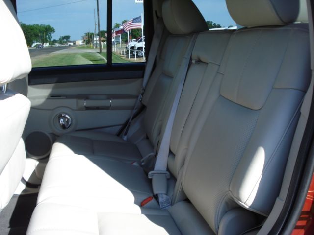 Jeep Commander 2007 photo 2