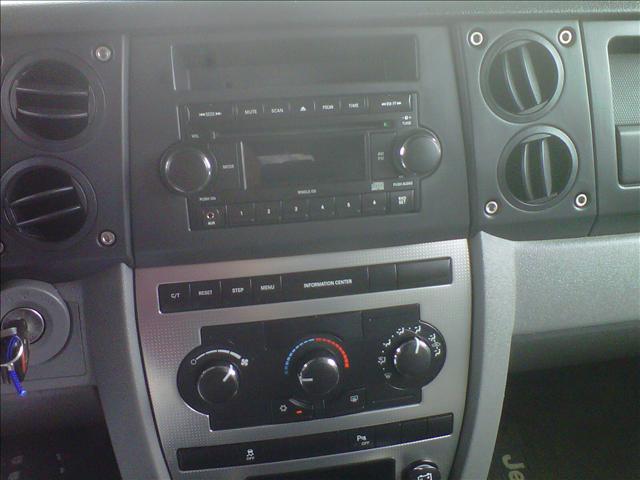 Jeep Commander 2007 photo 4