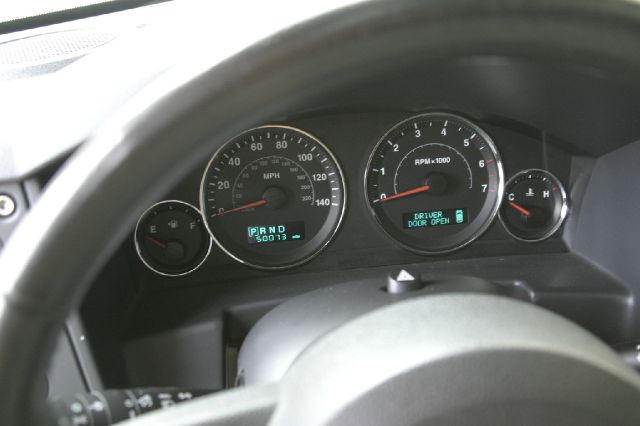 Jeep Commander 2007 photo 34