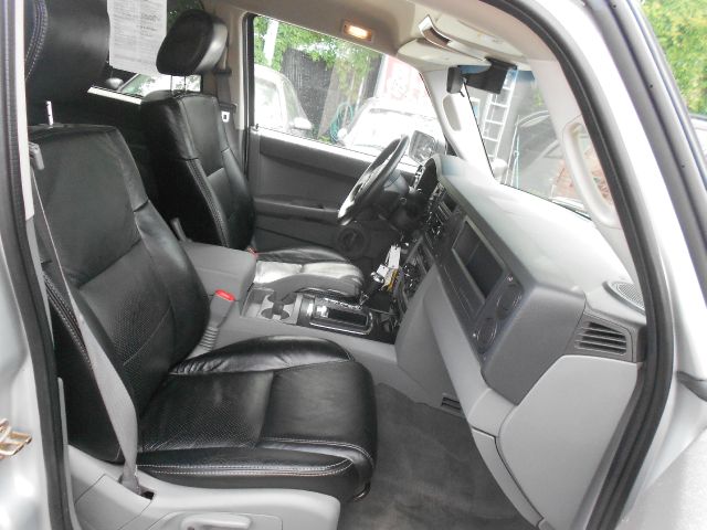 Jeep Commander 2007 photo 14