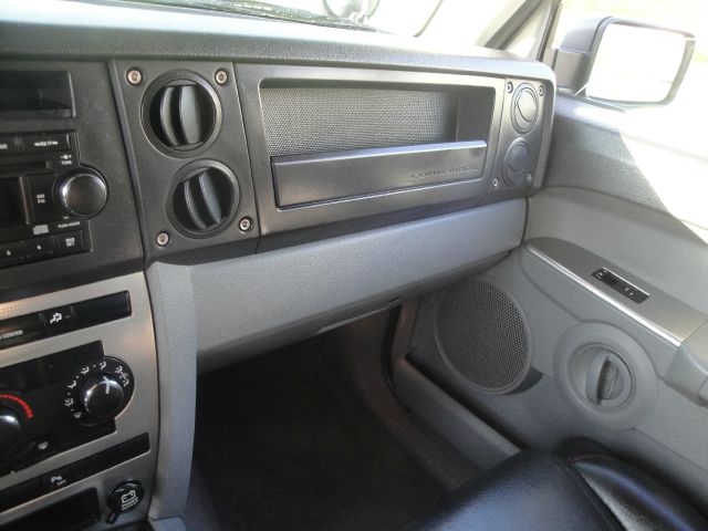 Jeep Commander 2007 photo 10