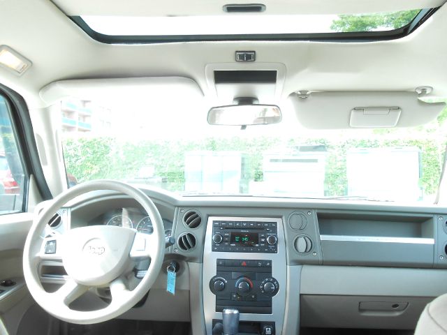 Jeep Commander 2008 photo 9