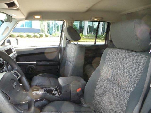 Jeep Commander 2008 photo 2