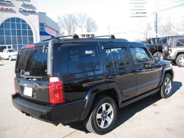 Jeep Commander 2008 photo 2