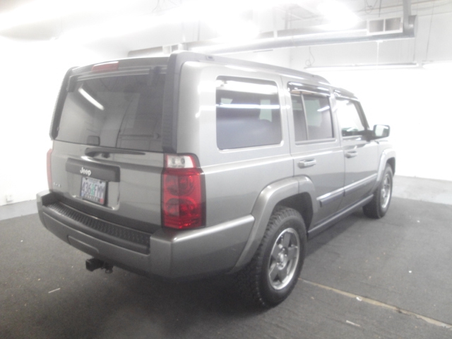 Jeep Commander 2008 photo 2