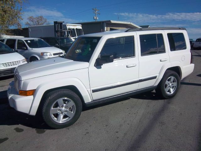 Jeep Commander 2008 photo 2