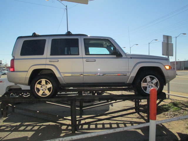 Jeep Commander 2010 photo 3