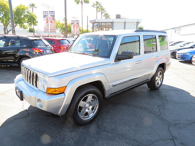 Jeep Commander 2010 photo 2