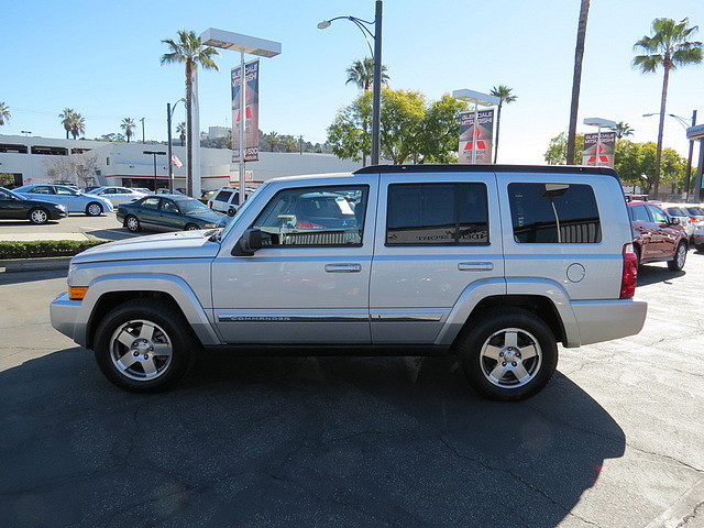 Jeep Commander 2010 photo 3