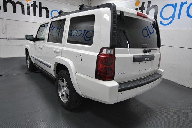 Jeep Commander 2010 photo 4