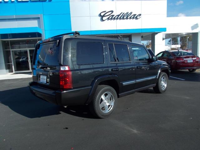 Jeep Commander 2010 photo 2