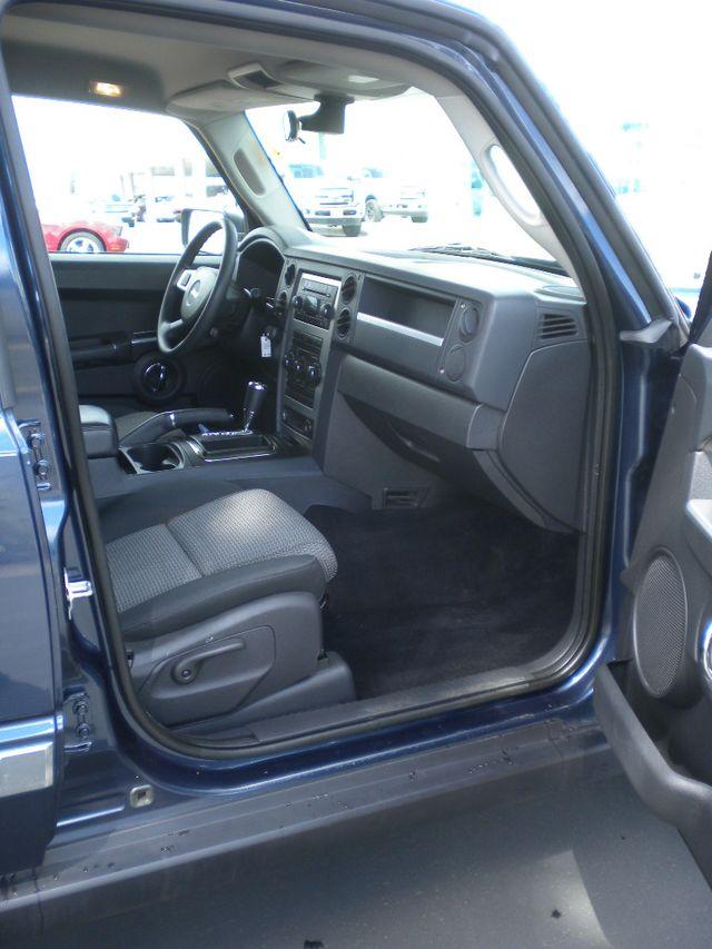 Jeep Commander 2010 photo 2