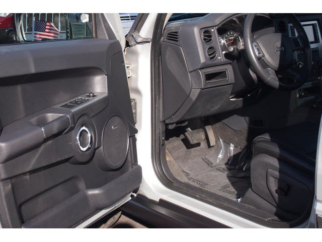 Jeep Commander 2010 photo 5