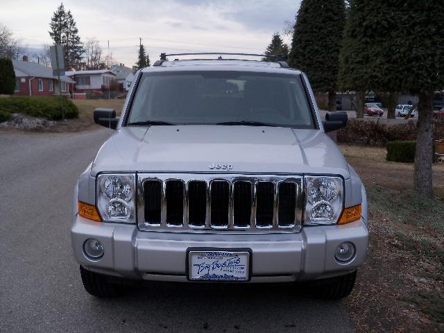 Jeep Commander 2010 photo 1