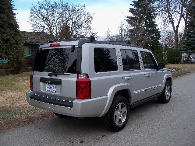 Jeep Commander 2010 photo 4