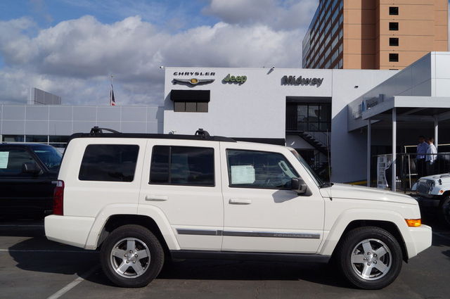 Jeep Commander 2010 photo 2