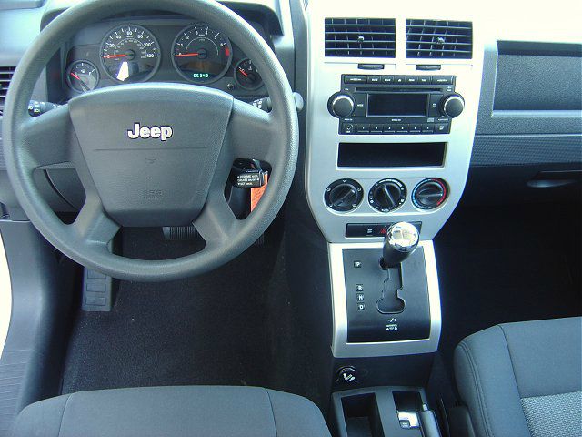 Jeep Compass 2008 photo 9