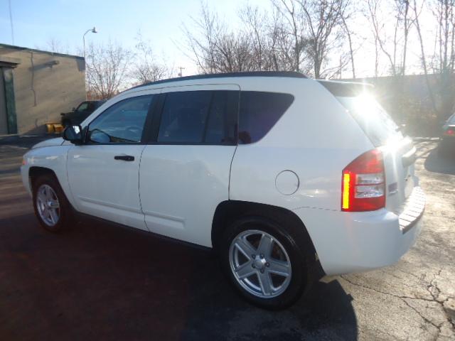 Jeep Compass 2009 photo 1