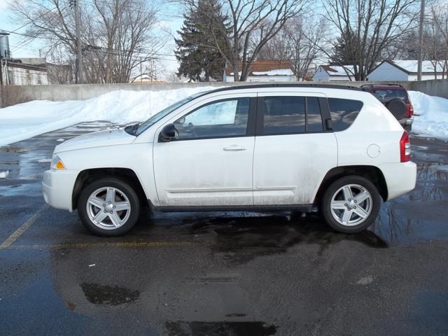 Jeep Compass 2010 photo 1