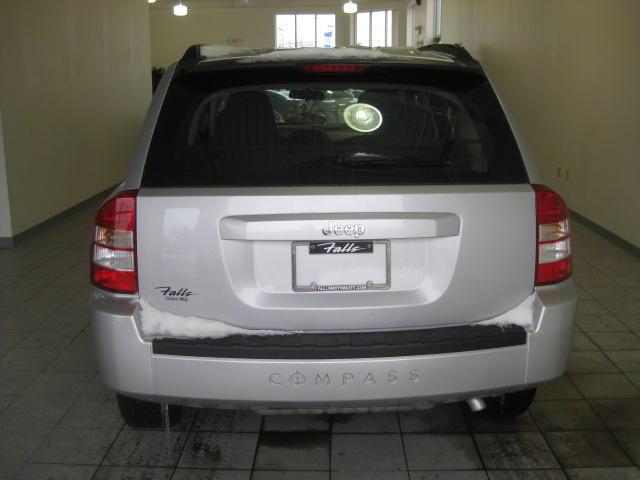 Jeep Compass 2010 photo 3