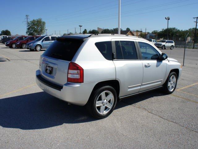 Jeep Compass 2010 photo 1