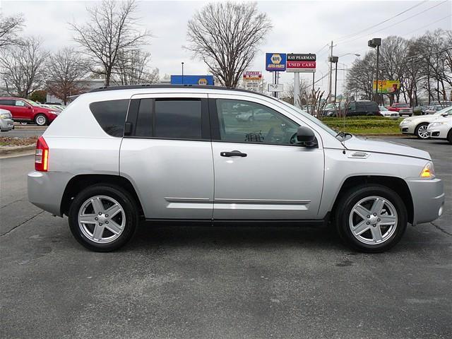 Jeep Compass 2010 photo 5