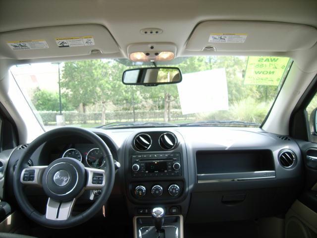 Jeep Compass 2011 photo 3